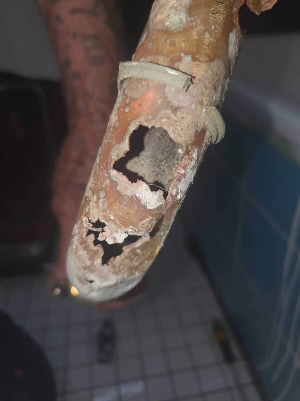 Badewannen Ablauf Durchgerostet klempner